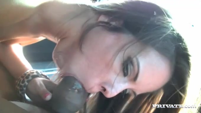 Cute brunette sucks a BBC in a car and gets her pussy smashed
