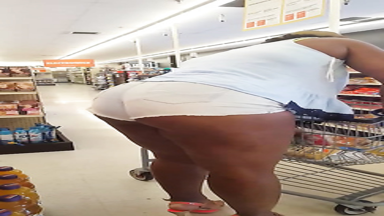 Thick black booty at the grocery store