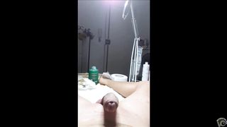 Hairy dude develops a massive boner while being waxed--_short_preview.mp4