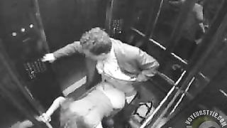 Public doggystyle fucking on elevator security camera--_short_preview.mp4