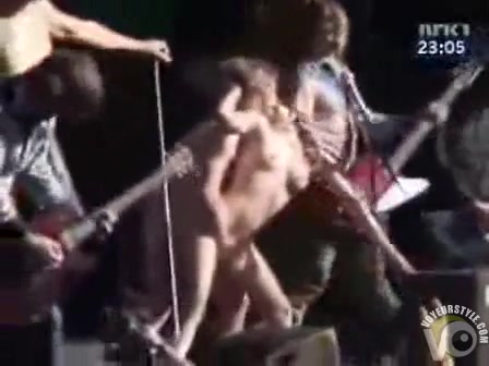 Wild sex on the stage