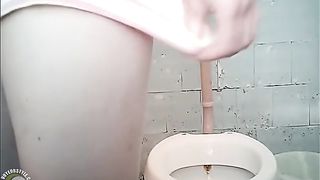 Pale doll decides to empty her bladder--_short_preview.mp4