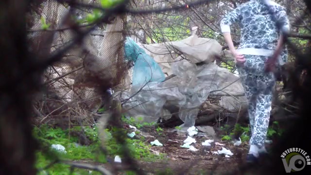 Ukrainian amateur filmed urinating in the trees