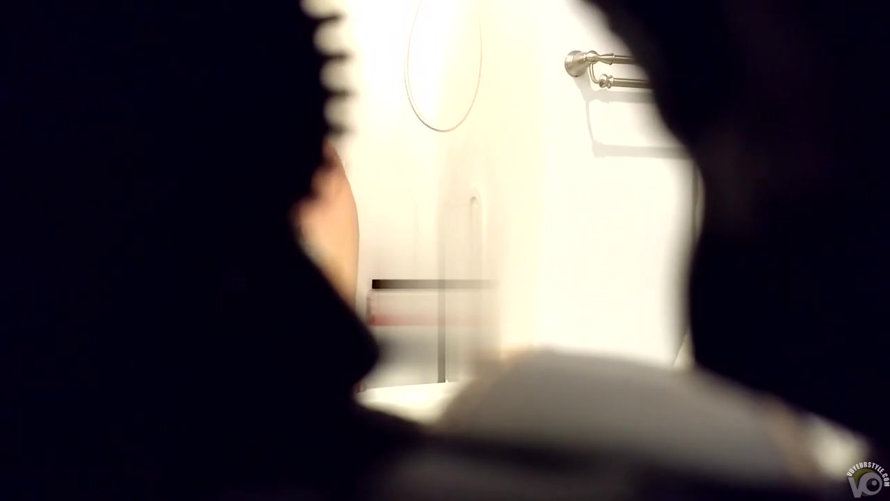 I filmed her ass from the wardrobe!