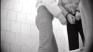Ukrainian couple pees together--_short_preview.mp4