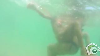 My girlfriend's pussy cheats on me underwater--_short_preview.mp4