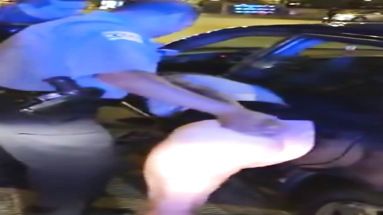 Officer tries to stop two drunken curvaceous bimbos from fighting