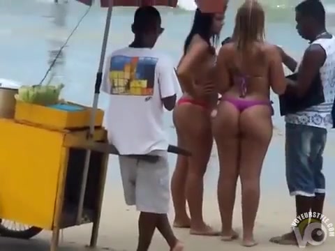 Brazilian blonde with a humongous booty at the public beach