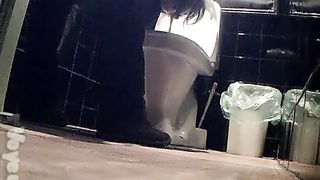 Exquisite amateur booty of a white chick in the public restroom--_short_preview.mp4