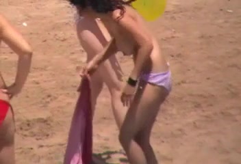 Voyeur sex tape of my buddy made on the nudist beach with lots of ladies