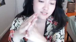 This horny Asian camgirl can masturbate with the highest level of skill--_short_preview.mp4